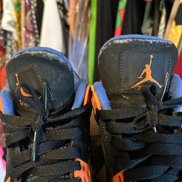 Jordan 4 Retro 2012 CAVS 6Y GS(Grade School) - Picture 7 of 15